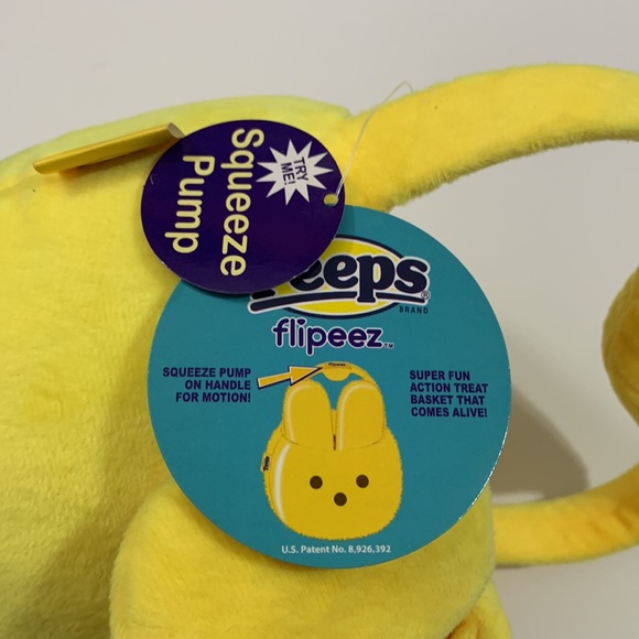 Peeps Flipeez Yellow Bunny Easter Peep Basket - Picture 9 of 10
